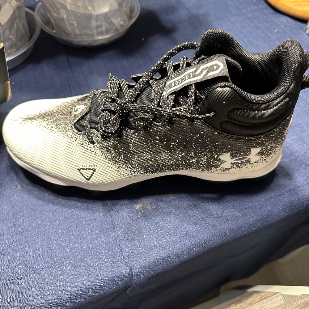 Under Armour Black and White Athletic Shoes
